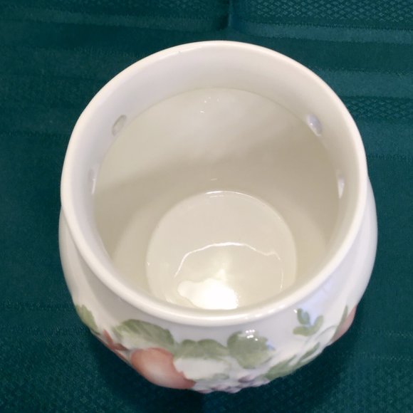Boots CO. PLC. Nottingham England Orchard Garlic Storage Jar & Lid - Picture 4 of 10